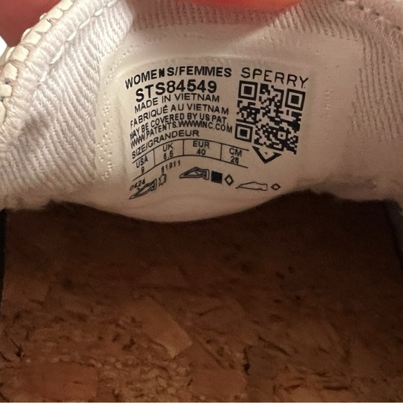 Sperry Crest Vibe Leather Sneakers - Picture 8 of 9